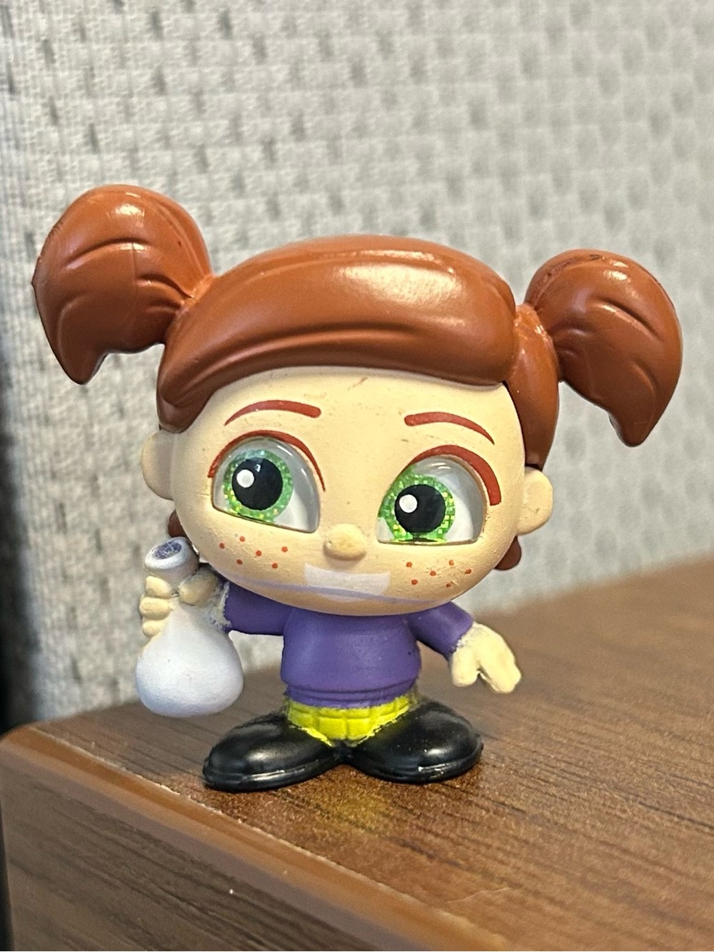 RARE Disney Doorables Series 11 – Darla from Disney/Pixar's Finding Nemo 🐠
